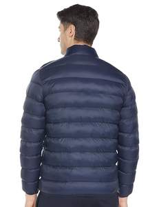 Veste bomber matelassée imperméable et respirante avec fermeture éclair et logo personnalisé pour une utilisation en extérieur - Product Image 4