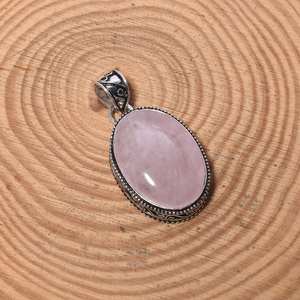 อัญมณีทรงสี่เหลี่ยมทรงกลมควอตซ์สีชมพูธรรมชาติ925แข็งจี้เงินแท้จี้ดีไซน์เนอร์สำหรับผู้หญิงขายส่ง - Product Image 2