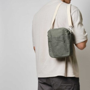 Sac à bandoulière en toile personnalisé fait à la main pour hommes/femmes pour l'extérieur - Product Image 6