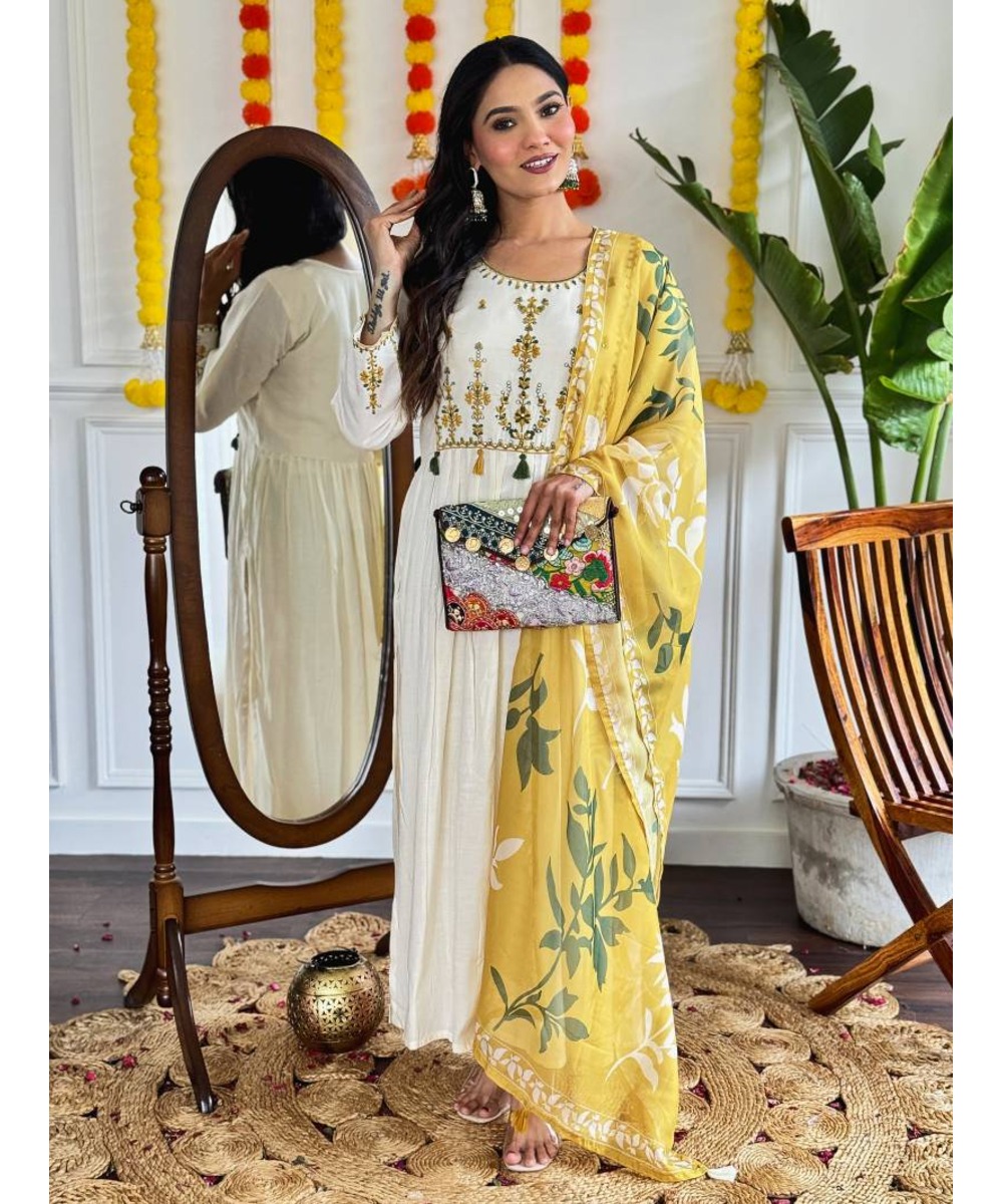 Party Wear Salwar Kameez - Elegant Pakistani Formal Dress Party Wear Salwar Kameez - Elegant Pakistani Formal Dress