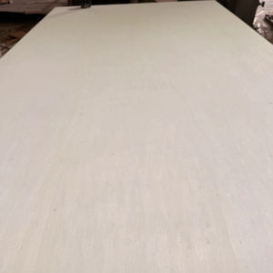 Contrachapado de Álamo para Componentes de Muebles OEM |   Mecanizado Sencillo |   Fabricante de Madera Contrachapada de Vietnam de Grado Interior E0 E1 - Product Image 1