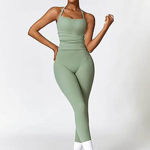 Soutien-gorge et legging de fitness respirants pour la gym Ensemble de yoga fabriqué au Pakistan Ensemble 2 pièces pour femmes - Product Image 2