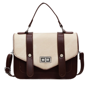 Sac bandoulière carré en PU imperméable et tendance pour femme, collection Printemps 2026, avec chaîne - Product Image 5