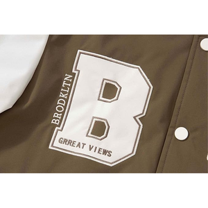 Chaqueta universitaria moderna ajustada para hombre en sarga ligera con acanalado en contraste Chaqueta universitaria de Estilo Vintage para hombre - Product Image 2