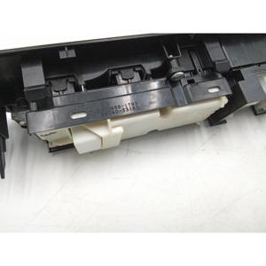 Pannello Pulsanti Anteriore Sinistro per LEXUS Serie UX (19>) 8404033180 - Product Image 4