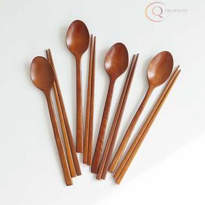 Ensemble de couverts en bois durable, design moderne, vaisselle en bois naturel - Product Image 5