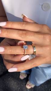 Anillo de compromiso de oro de 14kt para mujer, corte radiante, racimo de diamantes cultivados en laboratorio, estilo moderno, certificado IGI, anillo libre de conflictos 2,0-2,15 - Product Image 2