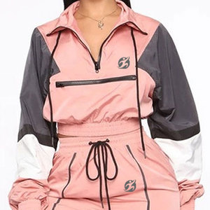 Conjunto de chándal ligero de poliéster/nailon con capucha y media cremallera para mujer, estampado, cortavientos, estilo hip hop, para invierno - Product Image 2