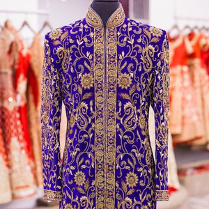 NEW---ELEGANT เย็บปักถักร้อยหนักบนชุดเชอร์วานิบนผ้ากำมะหยี่และยังจับคู่รองเท้ากับชุดสำหรับงานปาร์ตี้-สวมใส่/แต่งงาน @ 2022 - Product Image 1