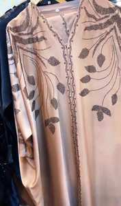 Vêtements musulmans traditionnels islamiques élégants et modestes pour femmes aftan de mariée Abaya Style Dubai-Accessoire inclus - Product Image 5