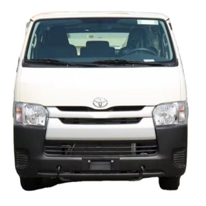 Furgoneta HIACE 2023 de Gasolina con Asientos de Cuero, Volante a la Izquierda, Transmisión Automática, Cámara Trasera de 360°, Techo Panorámico - Product Image 1