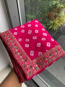 มองหาบางอย่างสำหรับสารีที่สวยงามสีเดียวกันนี้สำหรับงานแต่งงานบนผ้าจอร์เจียแบบพรีเมี่ยมที่มีการพิมพ์ bandhej - Product Image 6