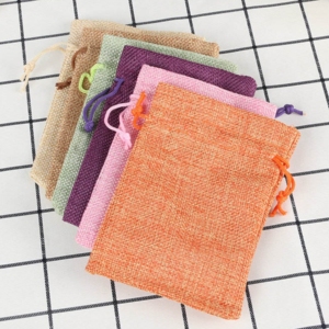 Pochettes en lin imprimées avec logo personnalisé et sacs-cadeaux en toile de jute avec cordon de jute 100% jute recyclé pour tricoter, coudre et tisser - Product Image 5
