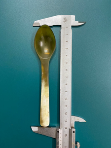 ช้อนเสิร์ฟทำจากเขาสัตว์ขัดเงาอย่างดี ดีไซน์แบบดั้งเดิมใหม่ ของตกแต่งบ้าน ทำจากเขาควายและกวางธรรมชาติ โดย Tradebit - Product Image 3