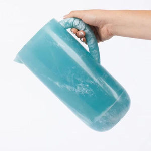 Jarra de resina hecha a mano elegante y moderna, jarra ligera duradera para bebidas, perfecta para el hogar y ocasiones especiales - Product Image 4