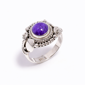 Anillo Boho Hecho a Mano con Plata de Ley 925 y Piedra Preciosa de Charoíta Púrpura Natural - Product Image 1