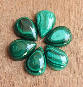 Cabochon de malachite poire 18x13 MM de taille et de forme calibrées 13x18mm pour la fabrication de bagues et de conceptions personnalisées. - Product Image 2