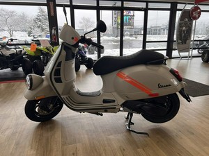 NUOVO Scooter-Motorino <span class=keywords><strong>Vespa</strong></span> <span class=keywords><strong>GTV</strong></span> 310 2026 - Product Image 4