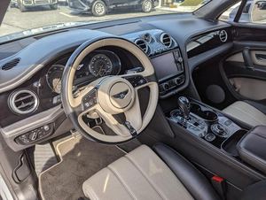 Best-seller 2018 Bentley Bentayga W12 Onyx Edition AWD Automatique - Product Image 3