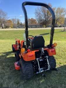 OFERTA DE FÁBRICA 2025 BAD BOYY 1022H Tractor y cargador a precio barato - Product Image 4