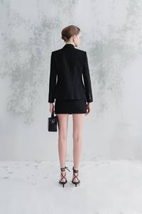 Precio al por mayor Chaquetas de mujer de manga larga en blanco y negro Chaqueta de camisa VERA de un solo pecho Etiqueta personalizada WHITE ANT Vietnam - Product Image 6