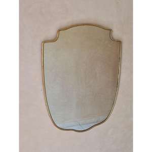 Cadre de miroir en laiton antique intemporel orné d'un savoir-faire élégant pour les murs de salon de style vintage à faible coût - Product Image 2