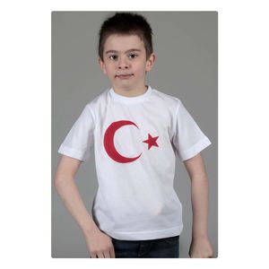 Camiseta para niños con estampado de estrella de media luna y bandera roja blanca Camiseta TRNC - Product Image 1