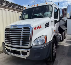 ดีที่สุด!! พร้อมส่งมอบรถบรรทุกมือสอง Freightliner Cascadia ปี 2015 พร้อมจัดส่งทั่วโลก - Product Image 2
