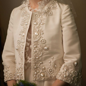 Hermoso bordado en chaqueta blanca de Oriente Medio con cuentas de cristal blancas embellecedoras, perlas, piedra de vidrio para trabajo de fiesta-WEAR @ 2023 - Product Image 1