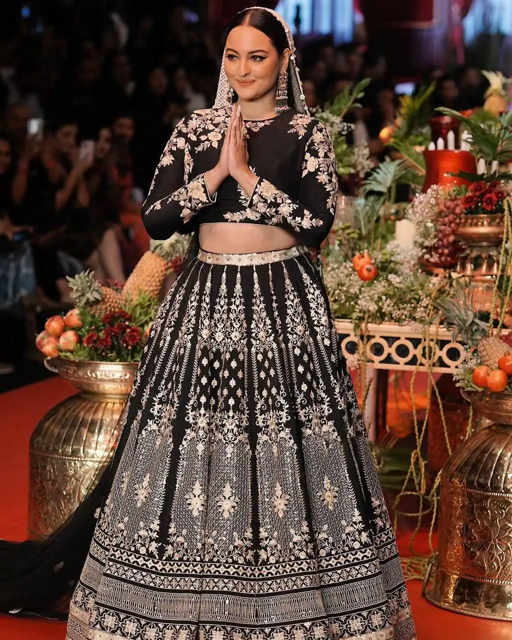FULPARI, Новая Привлекательная одежда, одежда в стиле Lehenga Choli Foux gorgette, ткань с отделкой для работы, индийская Lhenega Choli