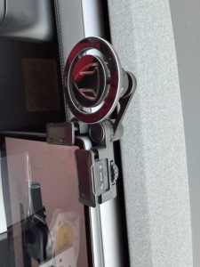 Support magnétique pour <span class=keywords><strong>téléphone</strong></span> portable rafraîchi pour Model Y 2025, anti-vibration, anti-rayures, berceau pour une visibilité optimale pendant la conduite - Product Image 5