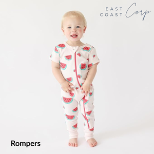 Romper orgánico suave | Diseño de estampado de firma con cremallera de manga corta - Product Image 2