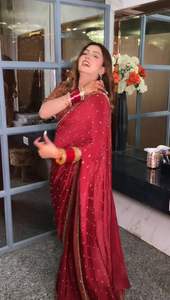 Hermoso Sari de diseñador con trabajo de hilo y secuencia - Product Image 4