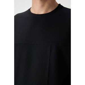 T-shirt Air Jones pour homme, coupe oversize, noir basique, surface texturée en interlock gaufré, avec mélange de Lycra, pour un style streetwear décontracté - Product Image 3