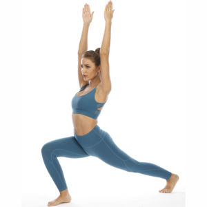 Pieza de entrenamiento logotipo personalizado gimnasio Yoga conjuntos de dos piezas ropa deportiva Beige conjunto Nylon nueva moda pantalones traje para mujer - Product Image 3