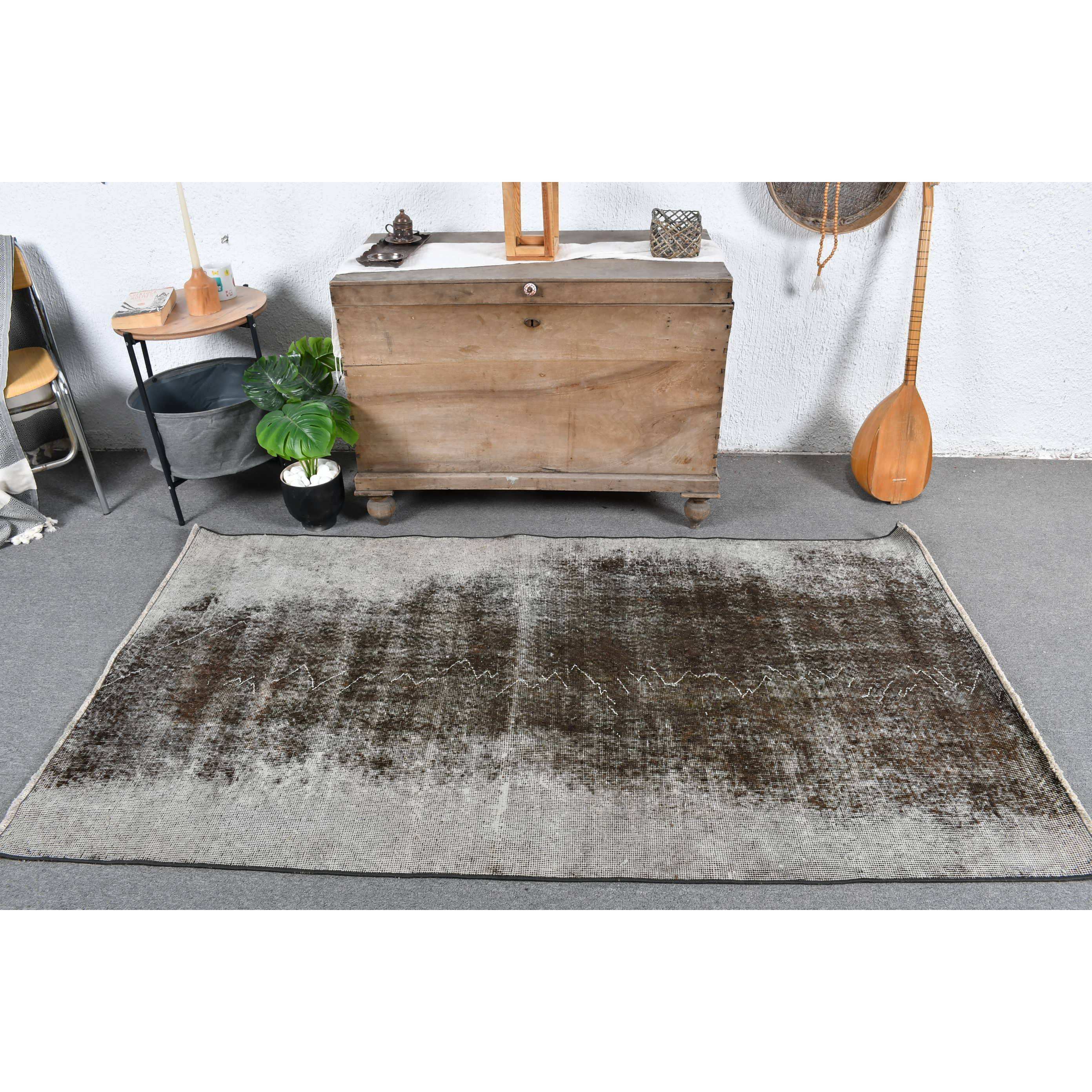 สีน้ำตาล