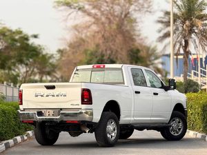 Camioneta RAM 2500 Big Horn 2025 Nueva/Usada, Transmisión Automática, 5 Plazas, Potencia de 400-499 HP - Product Image 4
