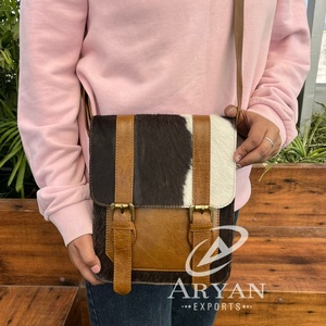 กระเป๋าสะพายไหล่สำหรับผู้หญิงมาใหม่กระเป๋าสะพายหนังวัวแท้มีสายคาดปรับได้กระเป๋าสะพายข้างสำหรับผู้หญิงกระเป๋าอเนกประสงค์ - Product Image 1