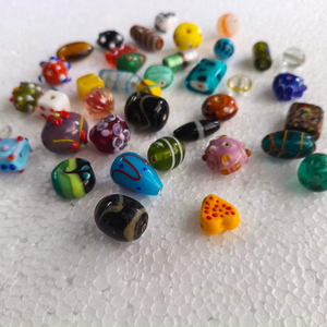 Cuentas de cristal de Murano al por mayor hechas a mano para joyería y artesanía precio de fábrica cuentas de cristal de Murano colores personalizados y suministro a granel - Product Image 1