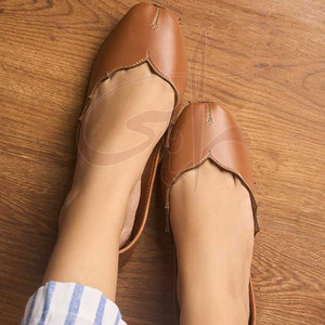 Calzado Impermeable de Alta Calidad, Khussas de Cuero, Diseño Moderno, Ligero, para Todas las Temporadas, en Existencia - Product Image 2