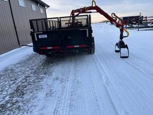 Remorque à benne basculante homologuée pour la route Great Northern 16' 2022 avec chargeur 170HDT, remorque à benne basculante agricole avec grappin - Product Image 3