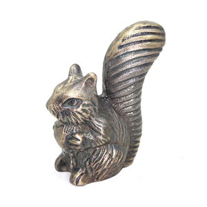Esculturas de ardilla de aluminio de nuevo diseño, figuritas abstractas, acabado de latón para el hogar, sala de estar, Decoración de mesa, escultura - Product Image 1
