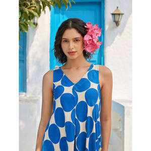 Robe midi Margot en twill - Motif à pois élégant, manches bouffantes, tenue de soirée modeste pour femmes - Product Image 4