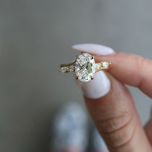 Anillo de compromiso de moissanita de corte ovalado de 2,50 CT, juego de anillos nupciales de moissanita de oro de 14 quilates para su conjunto de boda, anillos, conjunto nupcial ovalado, banda - Product Image 2