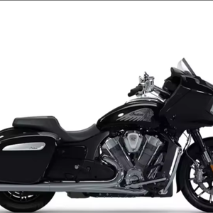 Motocicleta Cruiser FOR-Indian Challenger Limited 112 con PowerBand, Color Negro Metálico, en Venta - Product Image 1