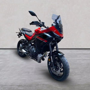 Motocicleta TRACER 7 de 690cc de Alta Calidad - Product Image 1