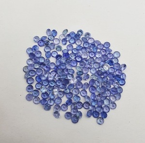 Pierre précieuse naturelle Tanzanite, pierre brute ronde de couleur bleue, traitée thermiquement, 4x4 mm, lot par Mehrajudin Gems pour la fabrication de bijoux de luxe - Product Image 6