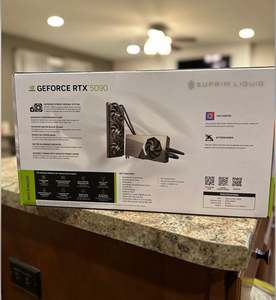 Nouvelle carte graphique iMSI Gaming iRTX 5090 32G SUPRIM SOC disponible avec 3 ans de garantie et livraison rapide - Product Image 3