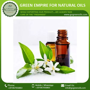 น้ำมันหอมระเหยเนโรลี่บริสุทธิ์100% น้ำมันแบบขนส่งฉลากตามสั่งสำหรับเครื่องสำอางและน้ำมันหอมระเหยสินค้าส่งออกจำนวนมาก - Product Image 2