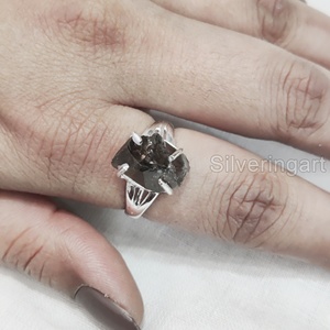 Bague pour femme en pierre brute, quartz fumé naturel, style bohème gypsy, faite à la main, en argent sterling 925, pour Noël - Product Image 4